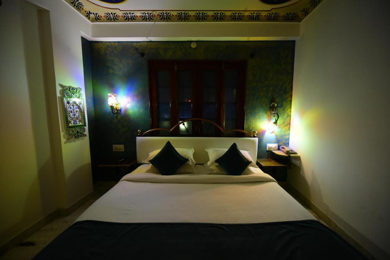 Hotel Udai Niwas By The Lake Udaipur Eksteriør billede
